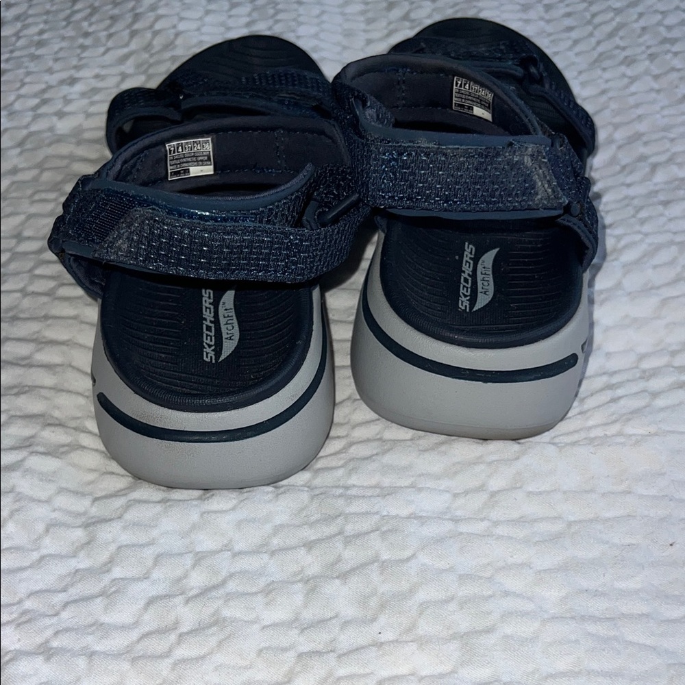 Skechers Gowalk Arch Fit 2.0 Exhilarate - Picture 6 of 8